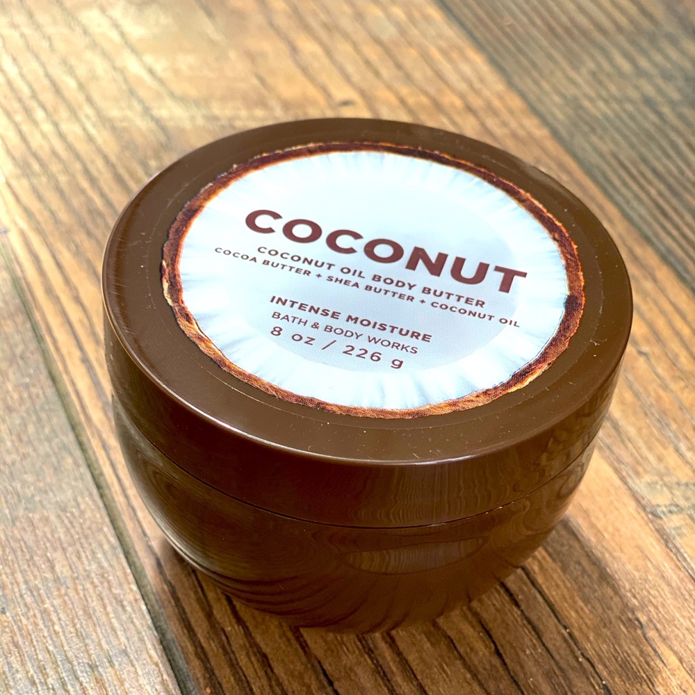 COPY - Bath and Body Works coconut body butter!